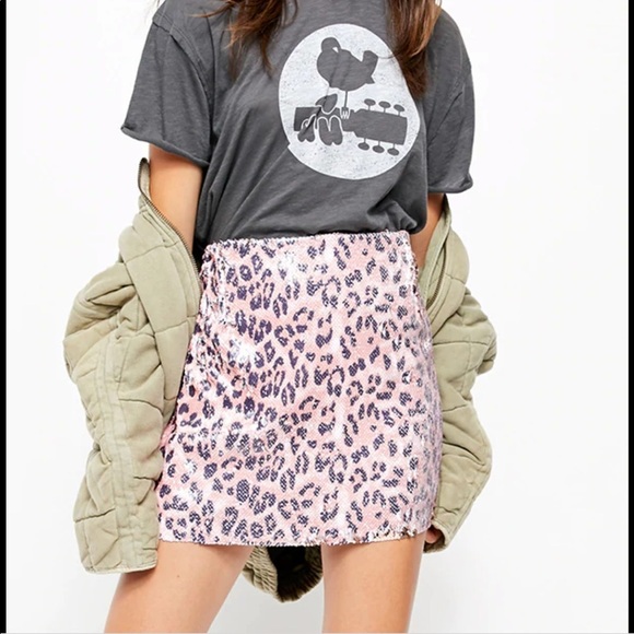 Free People Dresses & Skirts - Skinny Sequin Leopard Mini Skirt